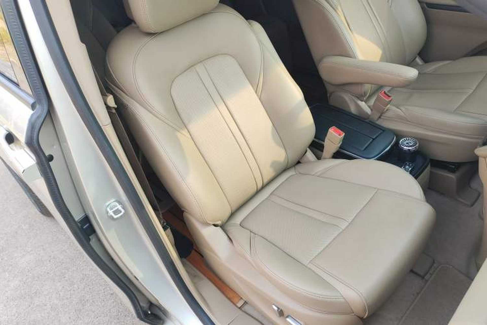 Used Buick GL8 2021 ES Landtrek 653T Luxury Model Right Front Seat