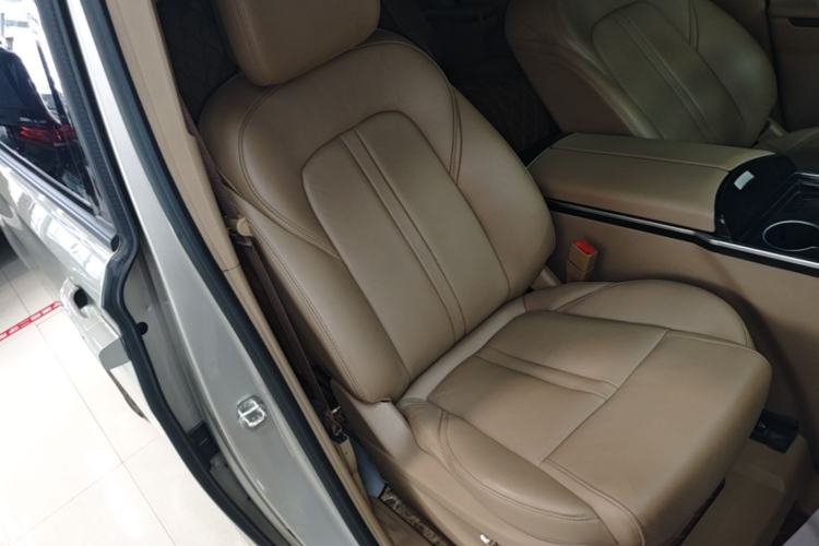Used Buick GL8 2021 ES Land Cruiser 653T Luxury Edition Right Front Seat