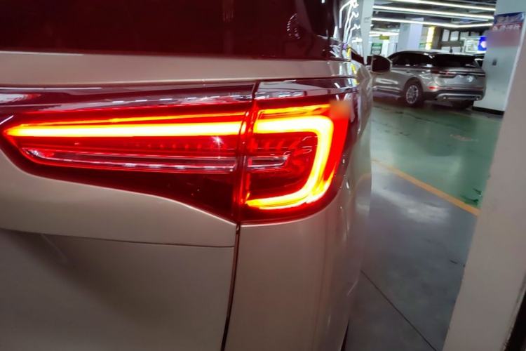 Used Buick GL8 2021 ES Landtrek 653T Luxury Model Right Rear Taillight