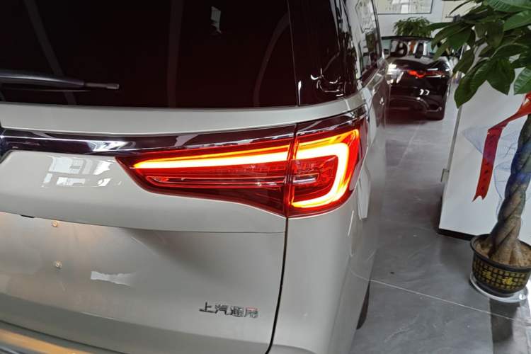 Used Buick GL8 2021 ES Land Cruiser 653T Luxury Edition Right Rear Taillight