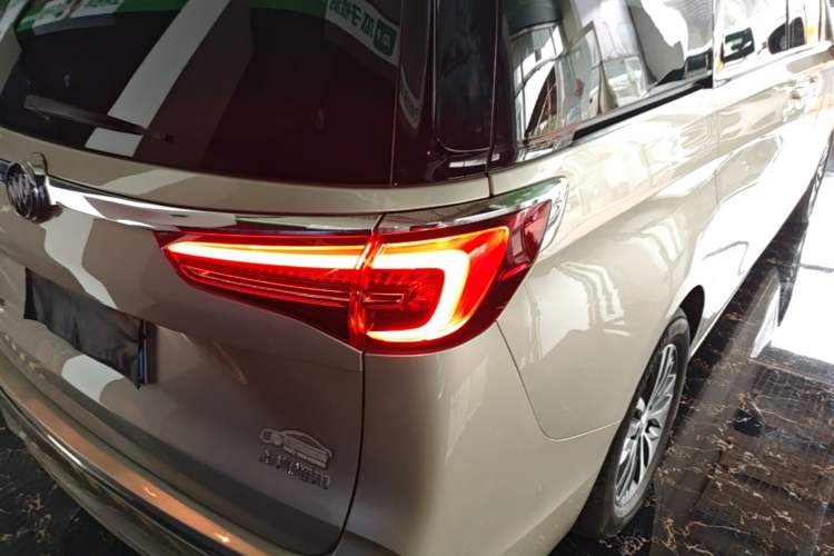 Used Buick GL8 2021 ES Land Cruiser 653T Luxury Edition Right Rear Taillight