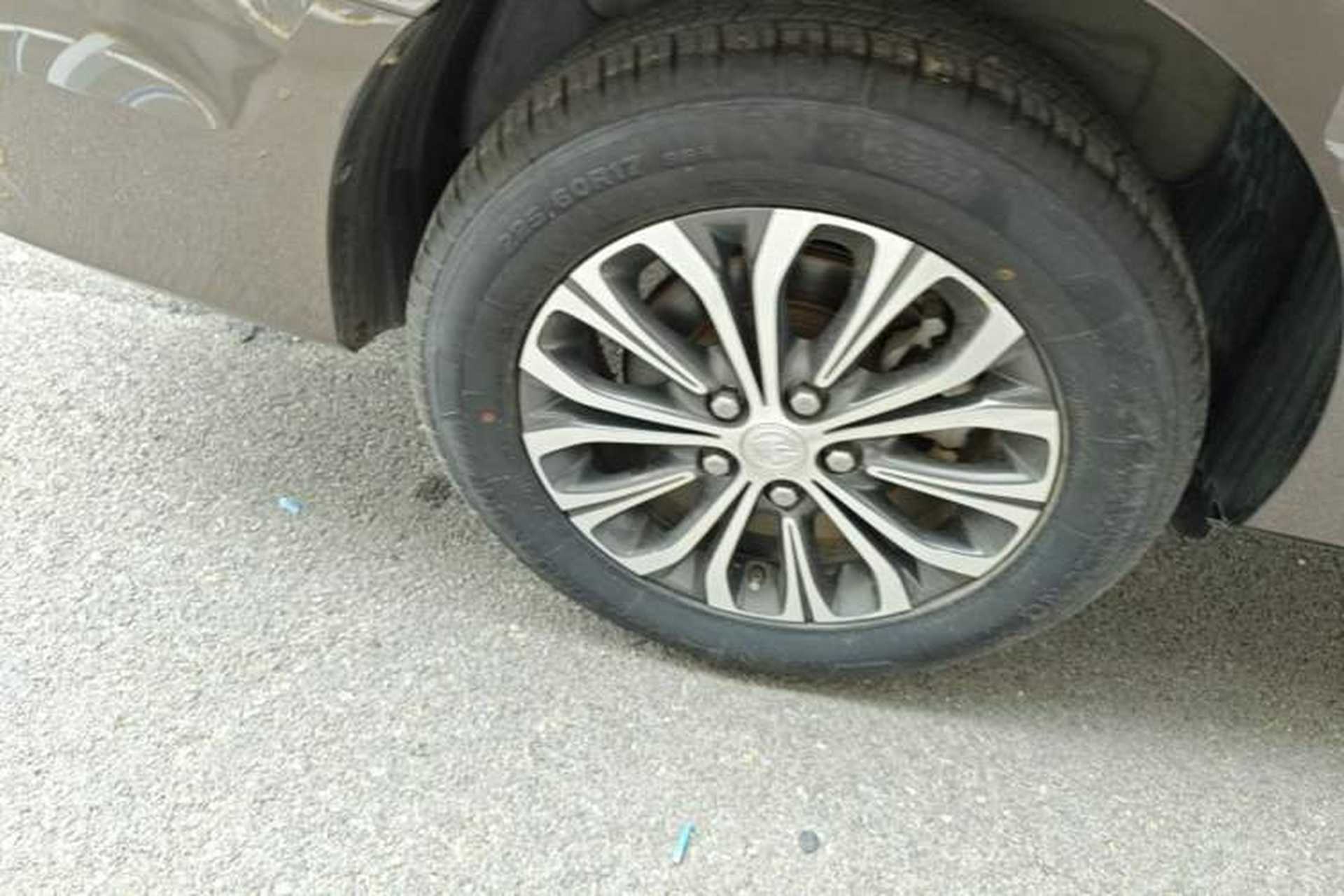 Used Buick GL8 2021 Land Cruiser Executive Class 652T Comfort Model Right Rear Wheel Hub