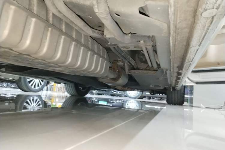 Used Buick GL8 2021 ES Land Cruiser 653T Luxury Edition Right Side Sill