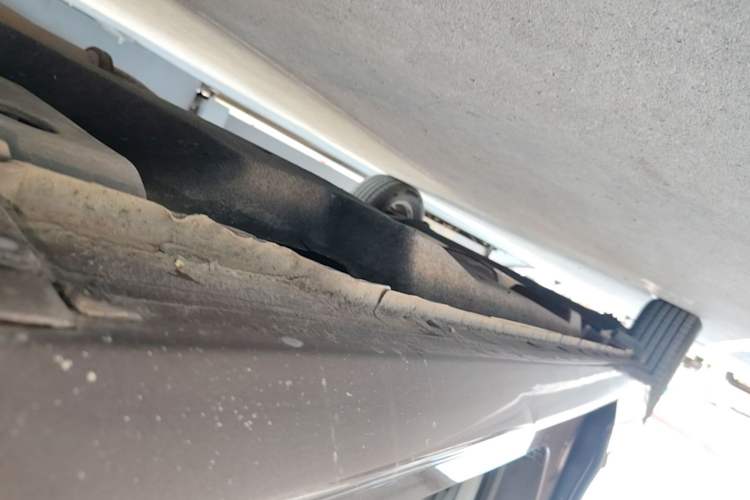 Used Buick GL8 2021 Land Cruiser Executive 652T Premium Model Right Side Sill