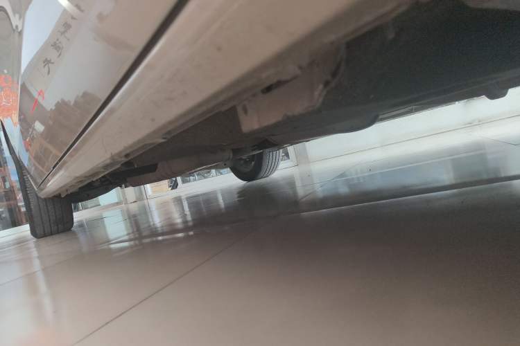 Used Buick GL8 2021 ES Landtrek 653T Luxury Model Right Side Sill