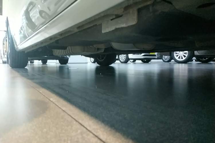 Used Buick GL8 2021 ES Land Cruiser 653T Luxury Edition Right Side Sill