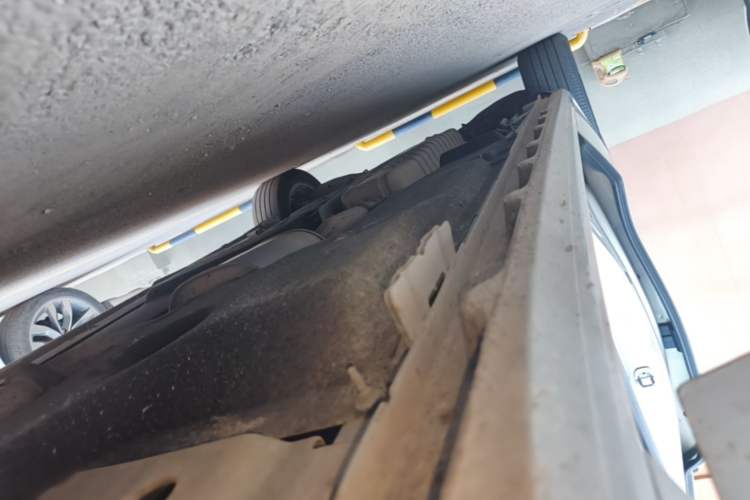 Used Buick GL8 2021 ES Landtrek 653T Luxury Model Right Side Sill