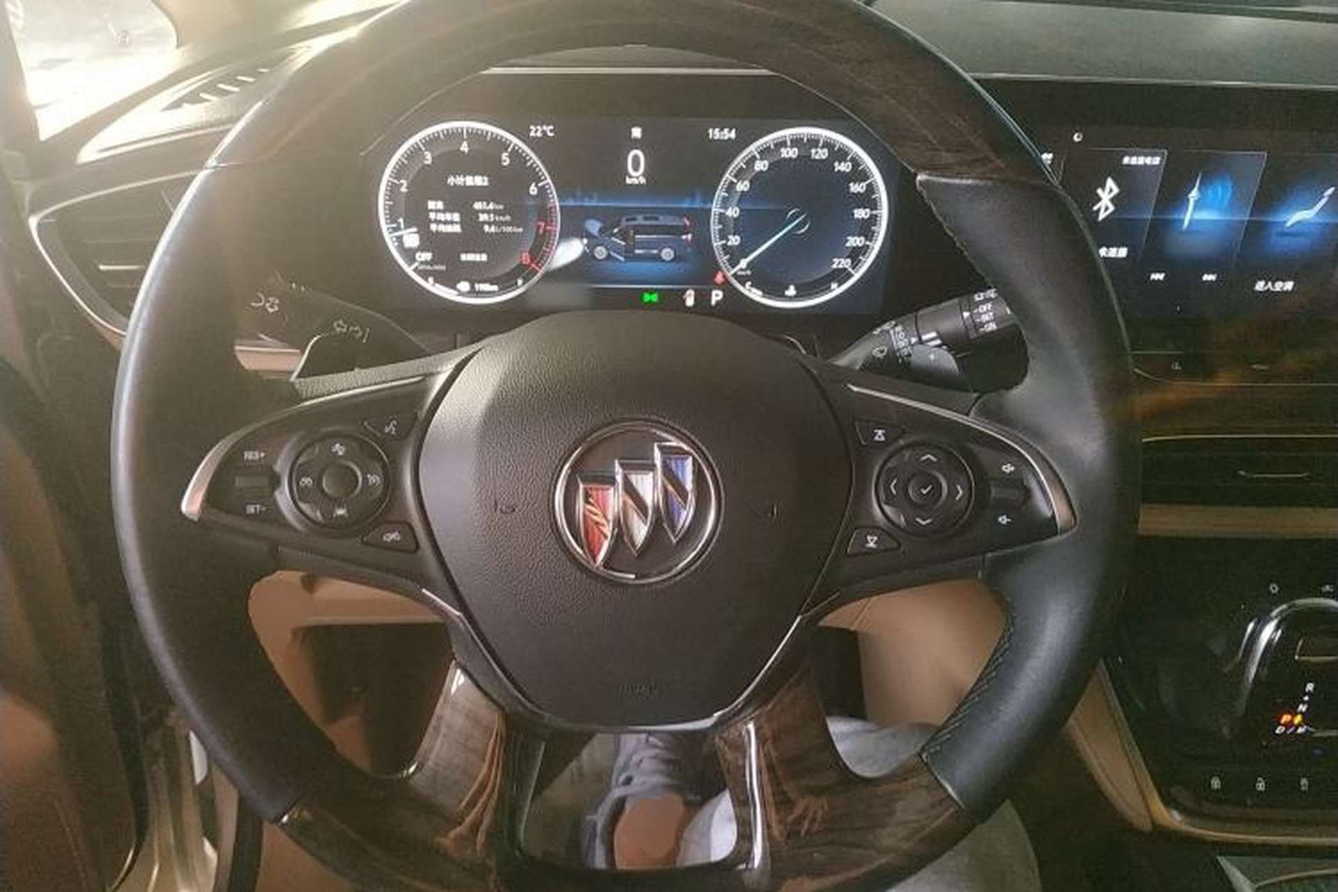 Used Buick GL8 2021 ES Land Cruiser 653T Luxury Edition Steering Wheel