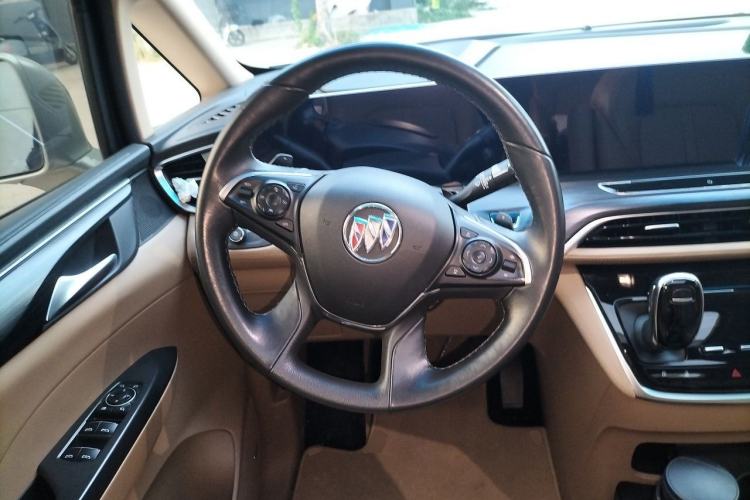 Used Buick GL8 2021 ES Land Cruiser 653T Flagship Model Steering Wheel