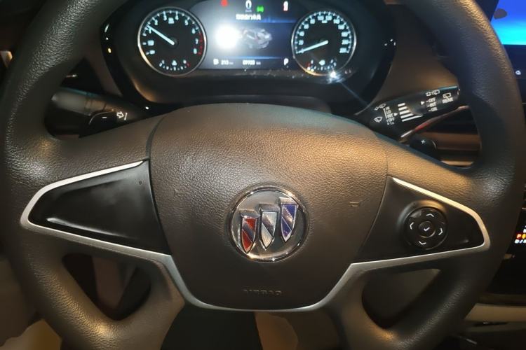 Used Buick GL8 2021 Land Cruiser Executive Class 652T Comfort Model Steering Wheel