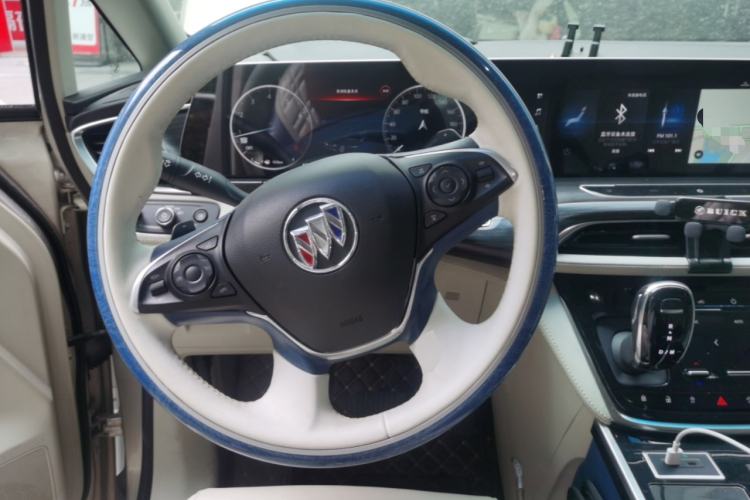 Used Buick GL8 2021 ES Land Cruiser 653T Luxury Edition Steering Wheel