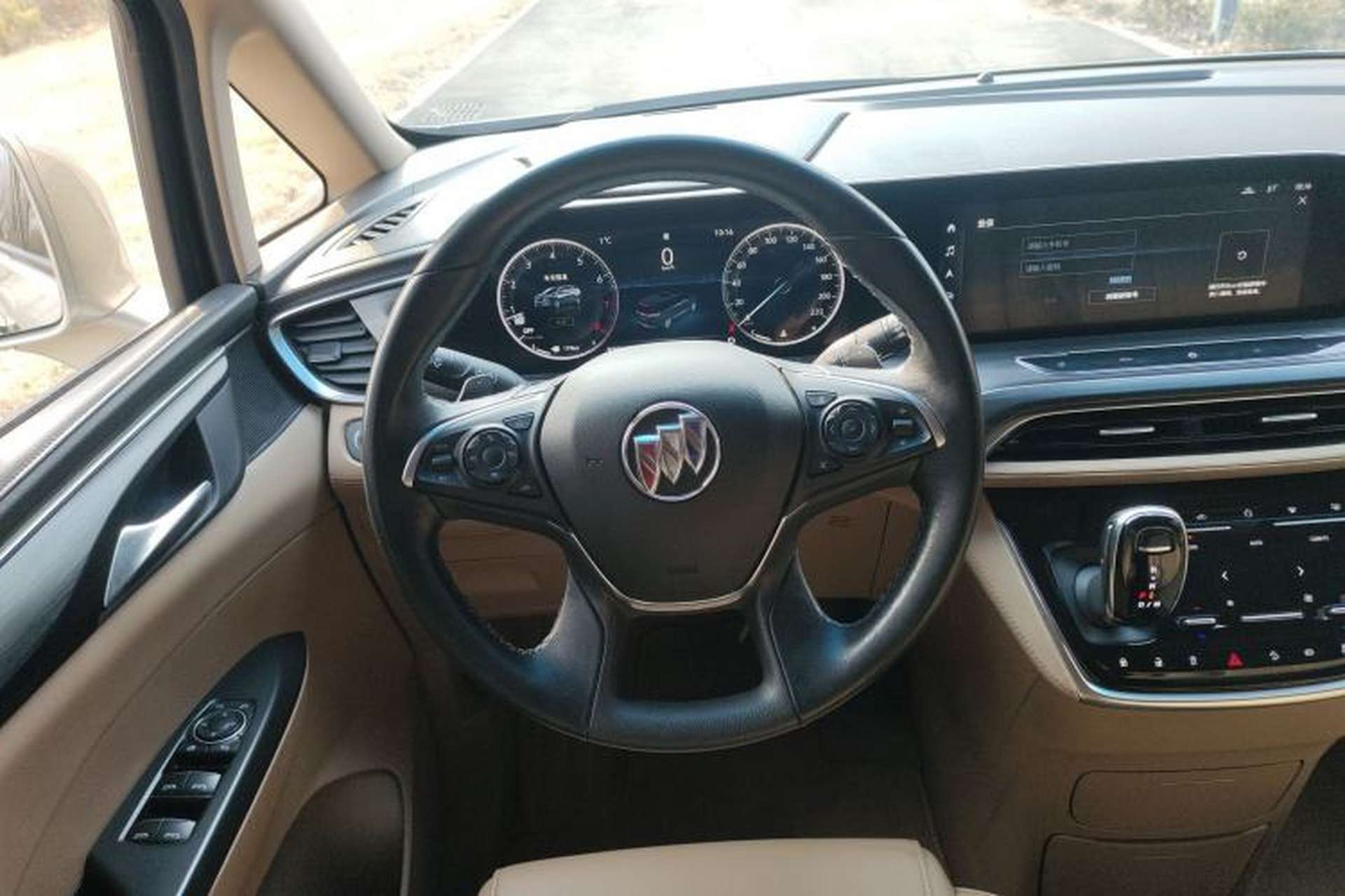Used Buick GL8 2021 ES Landtrek 653T Luxury Model Steering Wheel