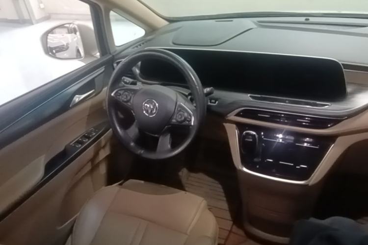 Used Buick GL8 2021 ES Landtrek 653T Luxury Model Steering Wheel