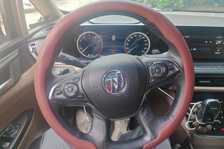 Used Buick GL8 2021 ES Landtrek 653T Smart Luxury Model Steering Wheel