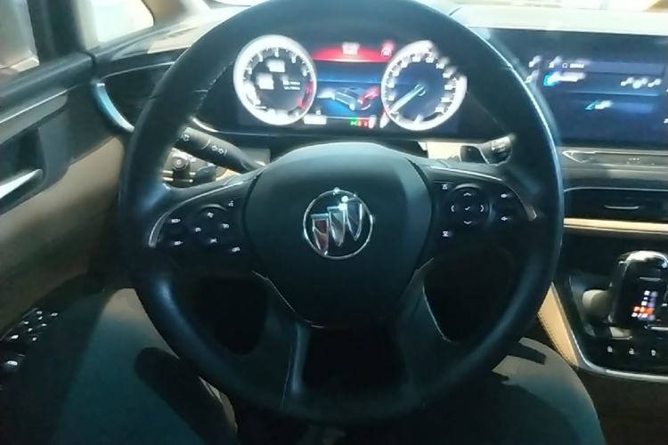 Used Buick GL8 2021 ES Land Cruiser 653T Luxury Edition Steering Wheel