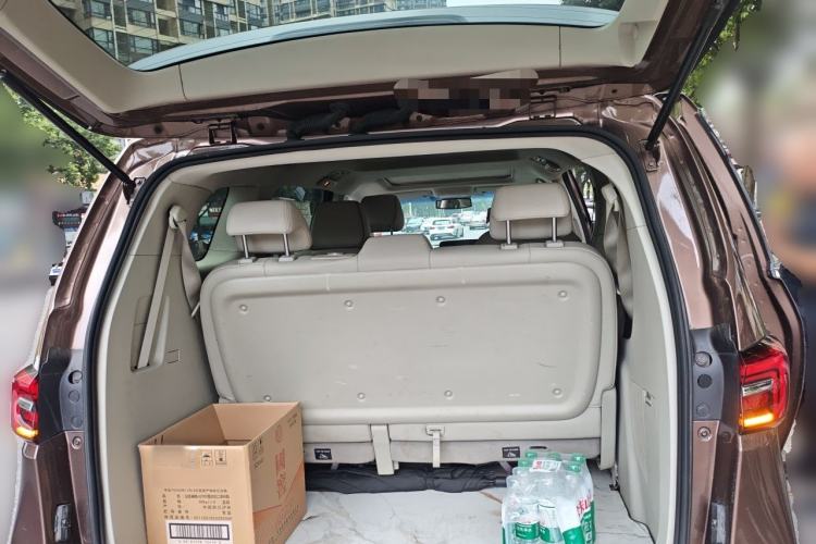 Used Buick GL8 2021 Land Cruiser Executive Class 652T Luxury Model Trunk