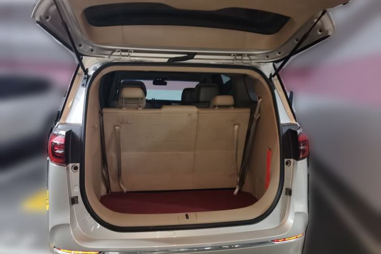 Used Buick GL8 2021 ES Land Cruiser 653T Luxury Edition Trunk
