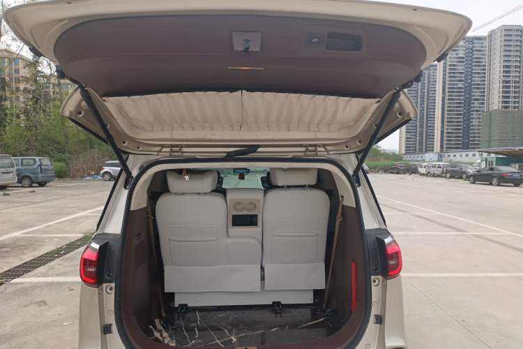 Used Buick GL8 2021 ES Land Cruiser 653T Luxury Edition Trunk