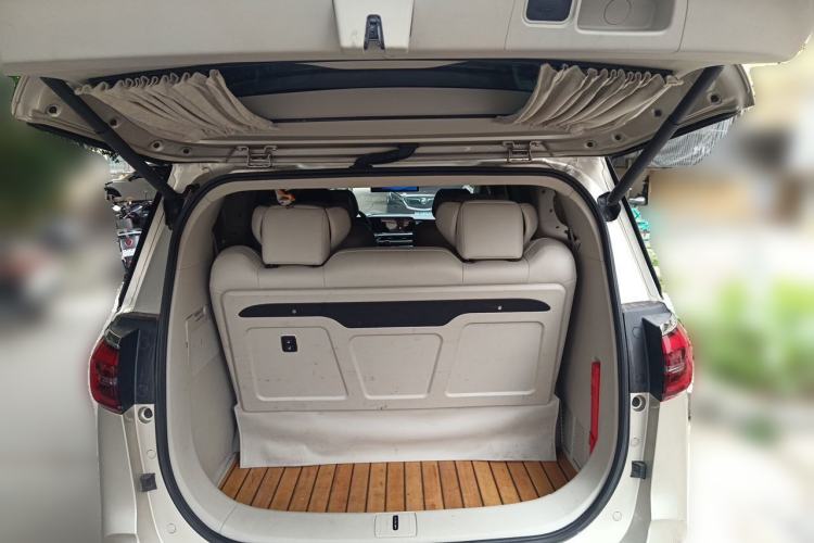 Used Buick GL8 2021 ES Landtrek 653T Comfort Edition Trunk