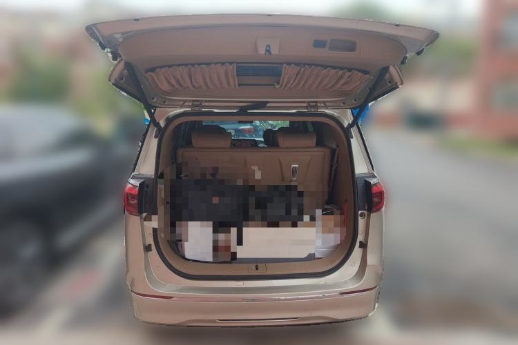 Used Buick GL8 2021 ES Land Cruiser 653T Luxury Edition Trunk