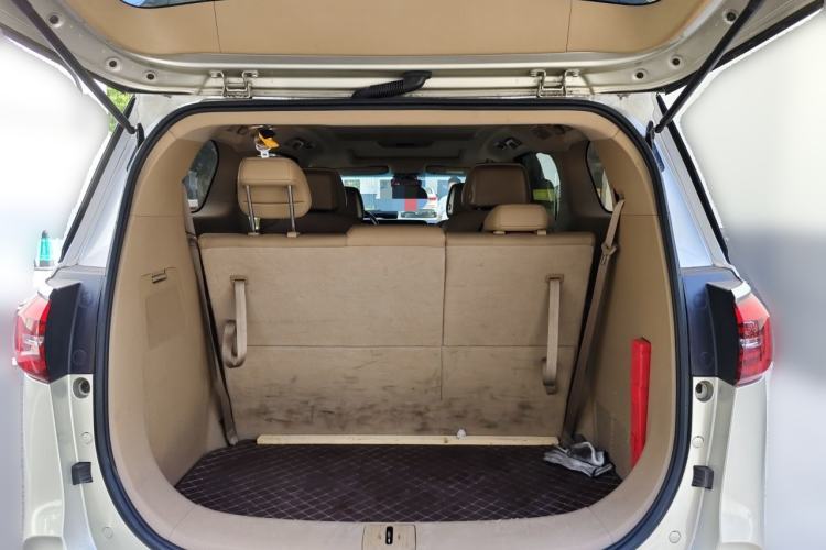 Used Buick GL8 2021 ES Land Cruiser 653T Luxury Edition Trunk