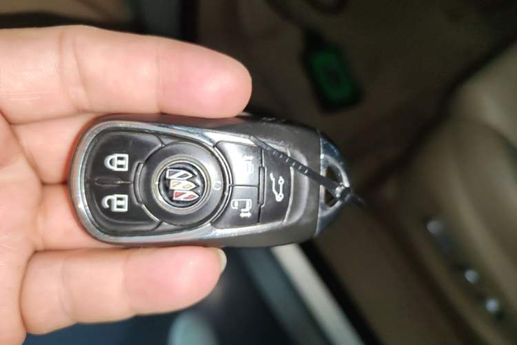 Used Buick GL8 2021 ES Landtrek 653T Luxury Model Vehicle Key