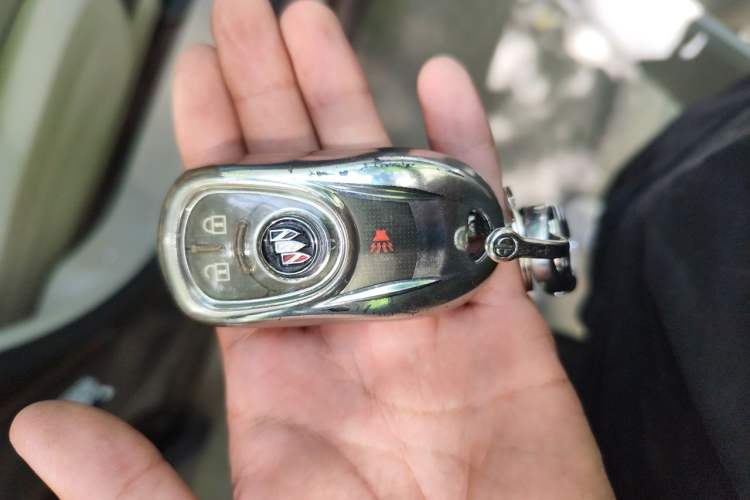 Used Buick GL8 2021 Land Cruiser Executive Class 652T Comfort Model Vehicle Key