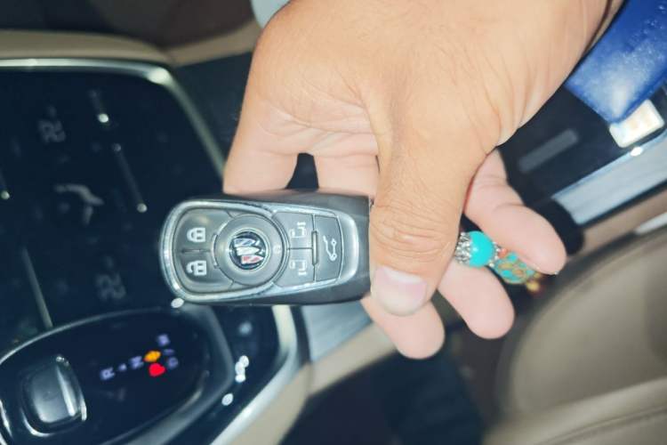Used Buick GL8 2021 ES Landtrek 653T Smart Luxury Model Vehicle Key