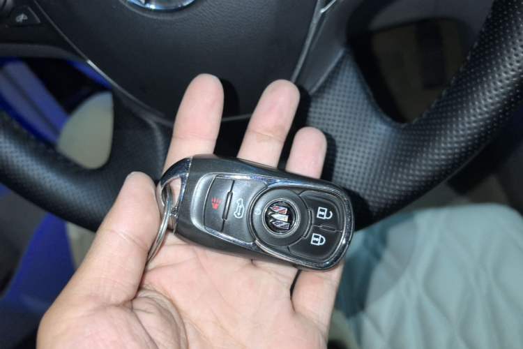 Used Buick GL8 2021 ES Landtrek 653T Comfort Edition Vehicle Key