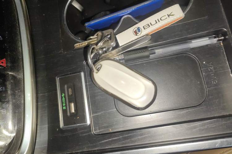 Used Buick GL8 2021 ES Landtrek 653T Luxury Model Vehicle Key