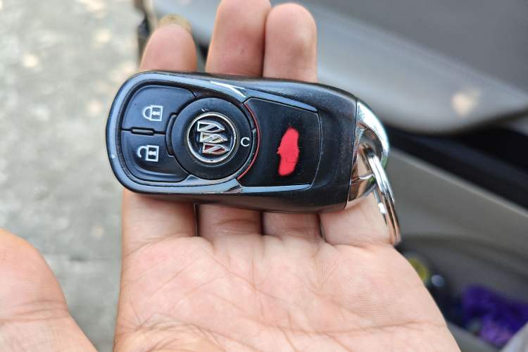 Used Buick GL8 2021 ES Landtrek 653T Comfort Edition Vehicle Key