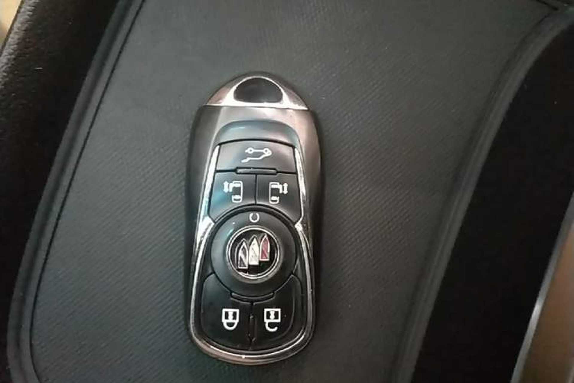 Used Buick GL8 2021 ES Landtrek 653T Luxury Model Vehicle Key