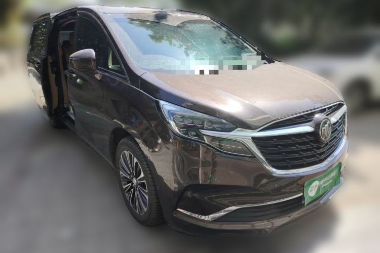 Used Buick GL8 2021 ES Landtrek 653T Luxury Model Front Right 45 Deg