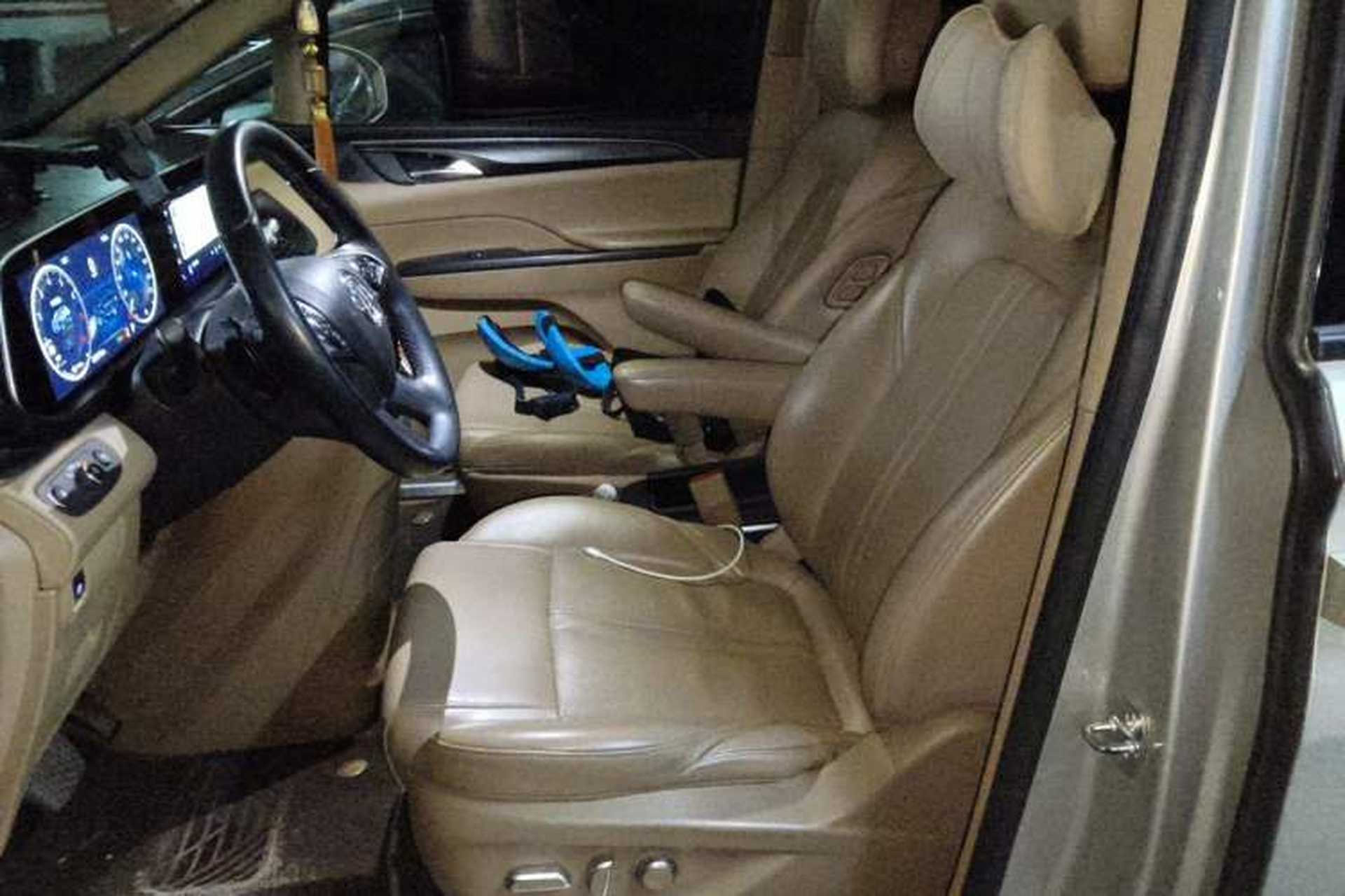 Used Buick GL8 2021 ES Landtrek 653T Smart Luxury Model Left Front Seat