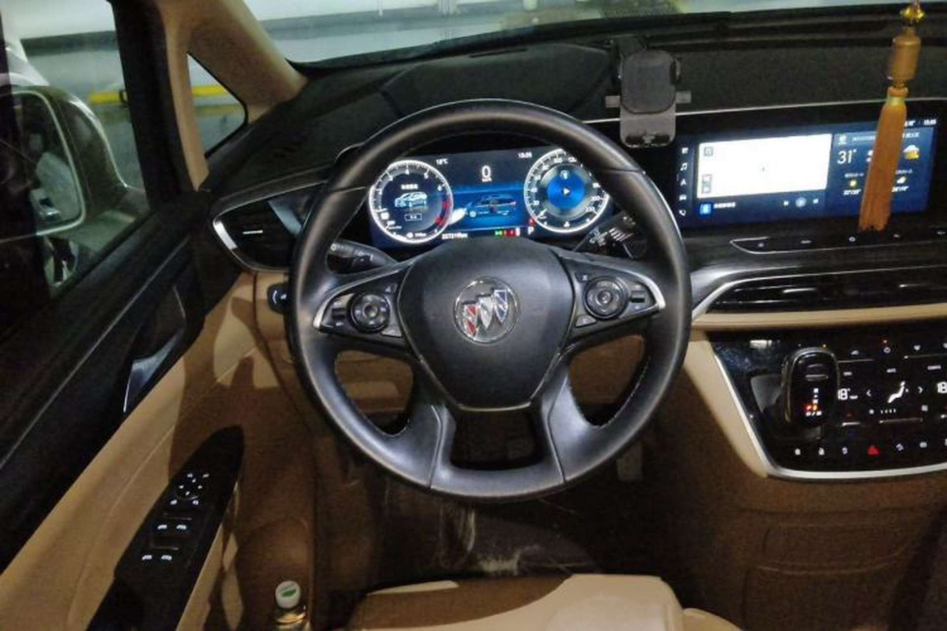Used Buick GL8 2021 ES Landtrek 653T Smart Luxury Model Steering Wheel