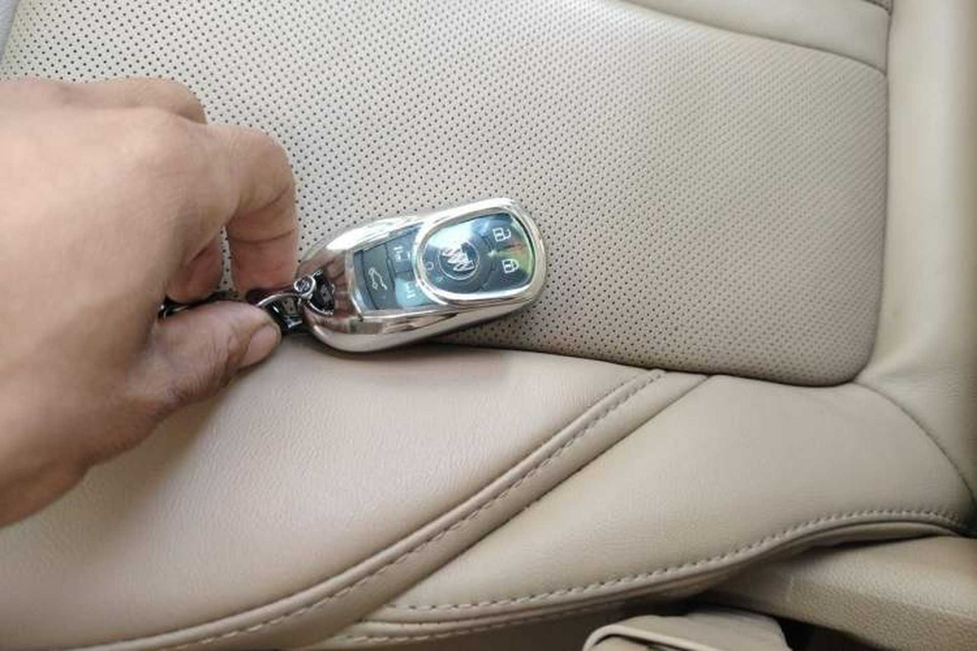 Used Buick GL8 2021 ES Landtrek 653T Luxury Model Vehicle Key
