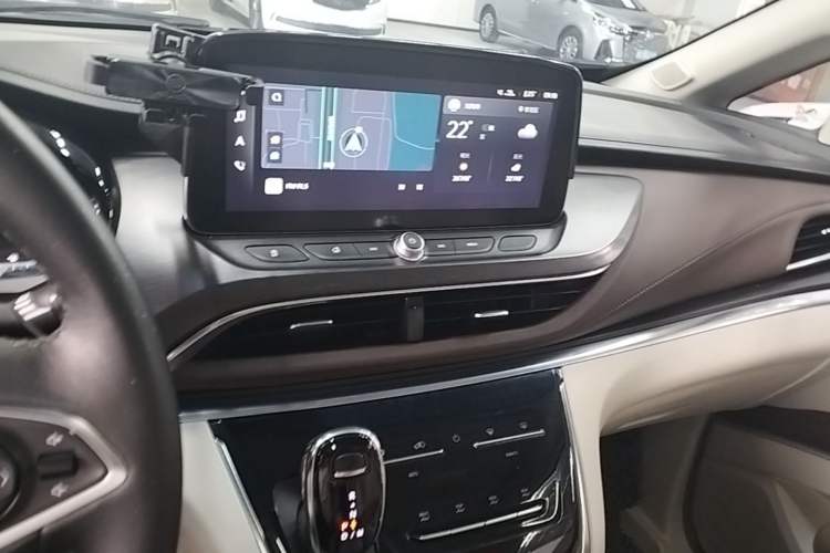 Used Buick GL8 2021 Land Cruiser Executive Class 652T Luxury Model Audio And AC Panel