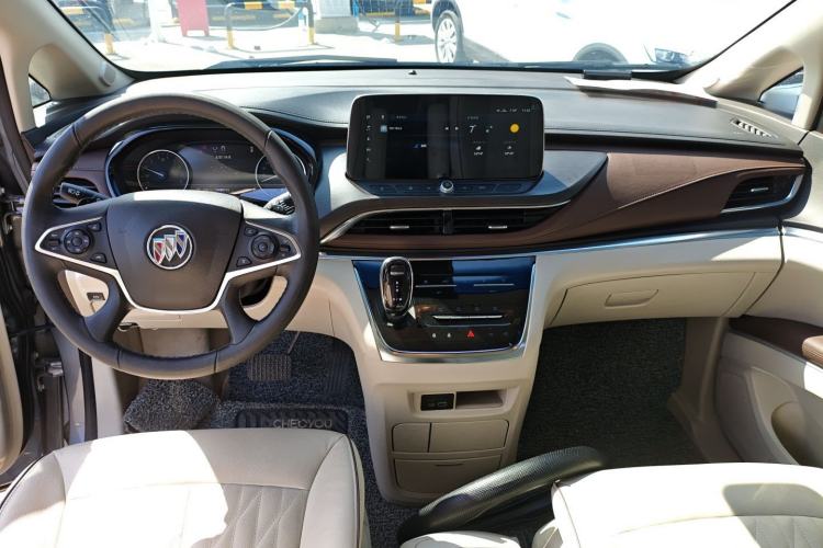 Used Buick GL8 2021 Land Cruiser Executive Class 652T Smart Luxury Model Center Console