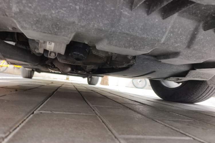 Used Buick GL8 2021 Land Cruiser Executive 652T Premium Model Chassis Front