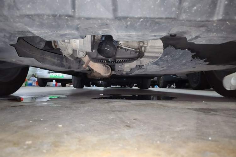 Used Buick GL8 2021 Land Cruiser Executive Class 652T Luxury Model Chassis Front