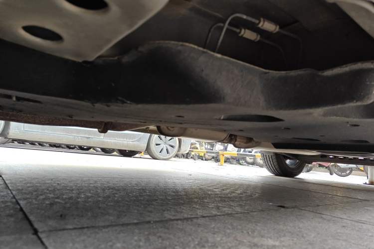 Used Buick GL8 2021 Land Cruiser Executive Class 652T Comfort Model Chassis Front Left