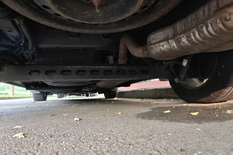 Used Buick GL8 2021 Land Cruiser Executive Class 652T Comfort Model Chassis Rear