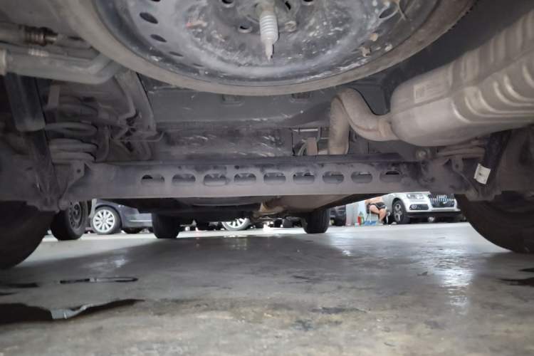 Used Buick GL8 2021 Land Cruiser Executive Class 652T Luxury Model Chassis Rear