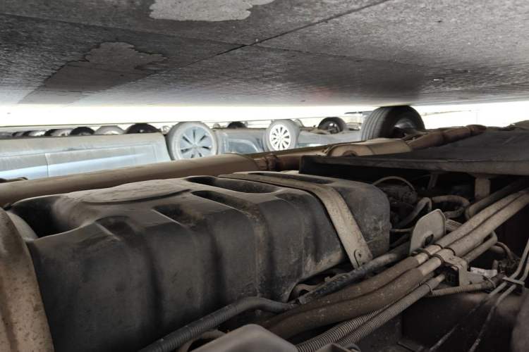 Used Buick GL8 2021 Land Cruiser Executive Class 652T Comfort Model Chassis Rear Left