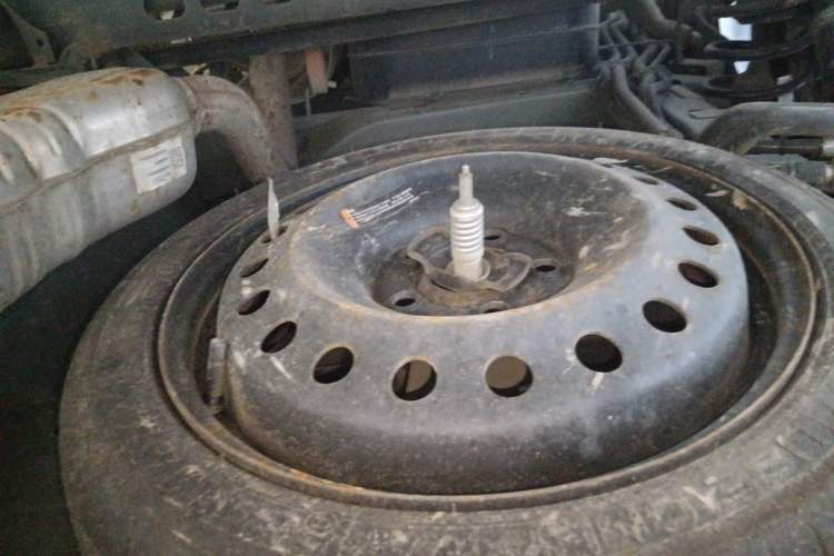 Used Buick GL8 2021 Land Cruiser Executive 652T Premium Model Chassis Rear