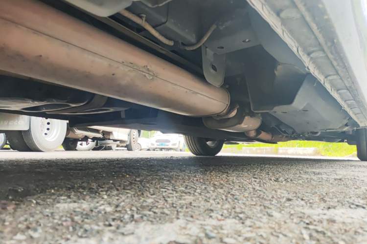 Used Buick GL8 2021 Land Cruiser Executive Class 652T Comfort Model Chassis Rear Right