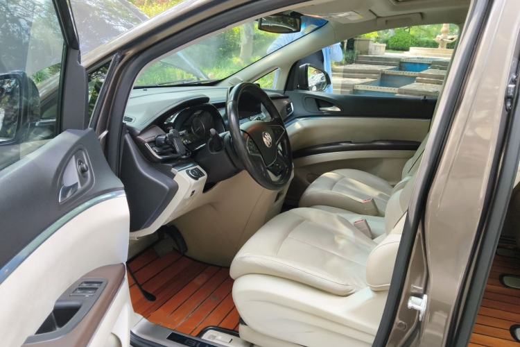 Used Buick GL8 2021 Land Cruiser Executive Class 652T Luxury Model Driver Seat