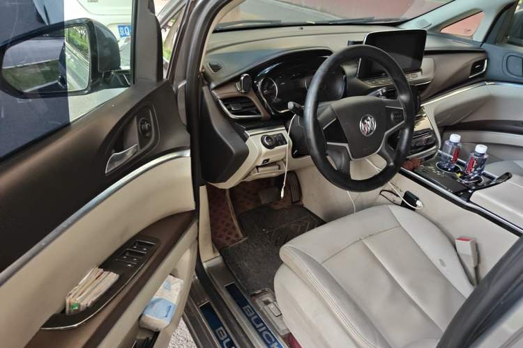 Used Buick GL8 2021 Land Cruiser Executive Class 652T Comfort Model Driver Seat