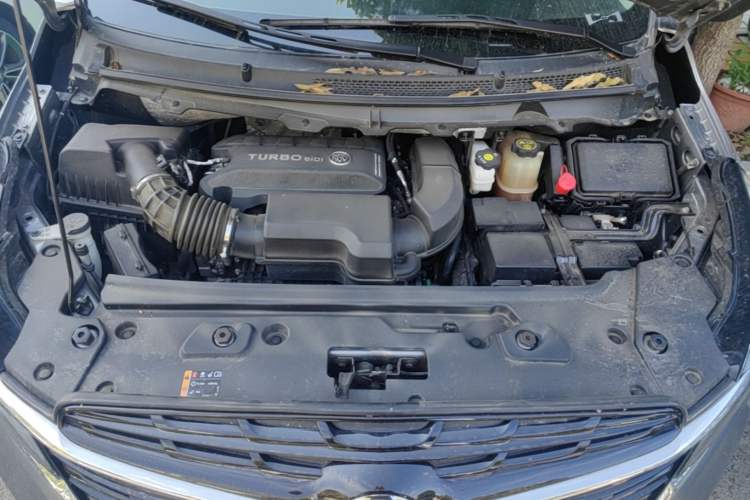 Used Buick GL8 2021 Land Cruiser Executive 652T Premium Model Engine Bay