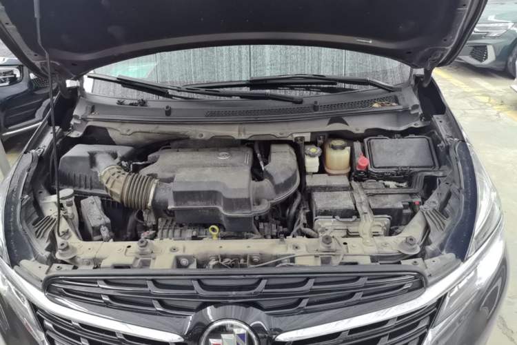 Used Buick GL8 2021 Land Cruiser Executive Class 652T Smart Luxury Model Engine Bay